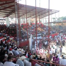Se compromete Murat a concluir estadio de béisbol en Tuxtepec