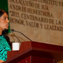 Propone Eufrosina Cruz creación del Centro de  Intérpretes y Traductores de Lenguas Indígenas
