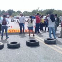 Con bloqueos, CDP exige segundo censo de damnificados en el Istmo, Oaxaca