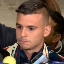 Aficionado de Pumas insulta a Nicolás Benedetti a su llegada a México