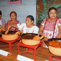 Gobierno de Tuxtepec e iniciativa privada inauguran El Festival del Mole