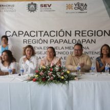 Jornadas de capacitación con directores, supervisores y jefes de sector de la región de Cosamaloapan