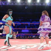 Hechicera y Martha Villalobos, las pioneras de la lucha estilo Big Mami