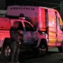 Volcadura de camioneta deja tres muertos en Michoacán