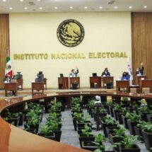 INE ordena a Sheinbaum y 12 gobernadores eliminar tuits por revocación de mandato
