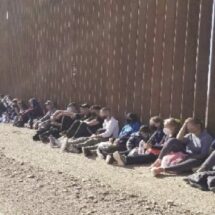 Rescatan a 68 migrantes cubanos en el desierto entre Sonora y Arizona