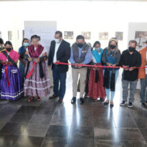 Inauguran exposición fotográfica “Flor Miahuateca” en el Congreso de Oaxaca