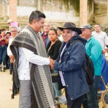 Ayuda mutua y diálogo, pide Gobierno de Oaxaca a pueblos para alcanzar el desarrollo